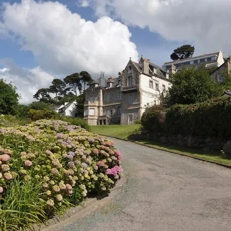 Avec Superbe Vue Au 1er Etage Du Chateau De Trestraou - Ref 863 *